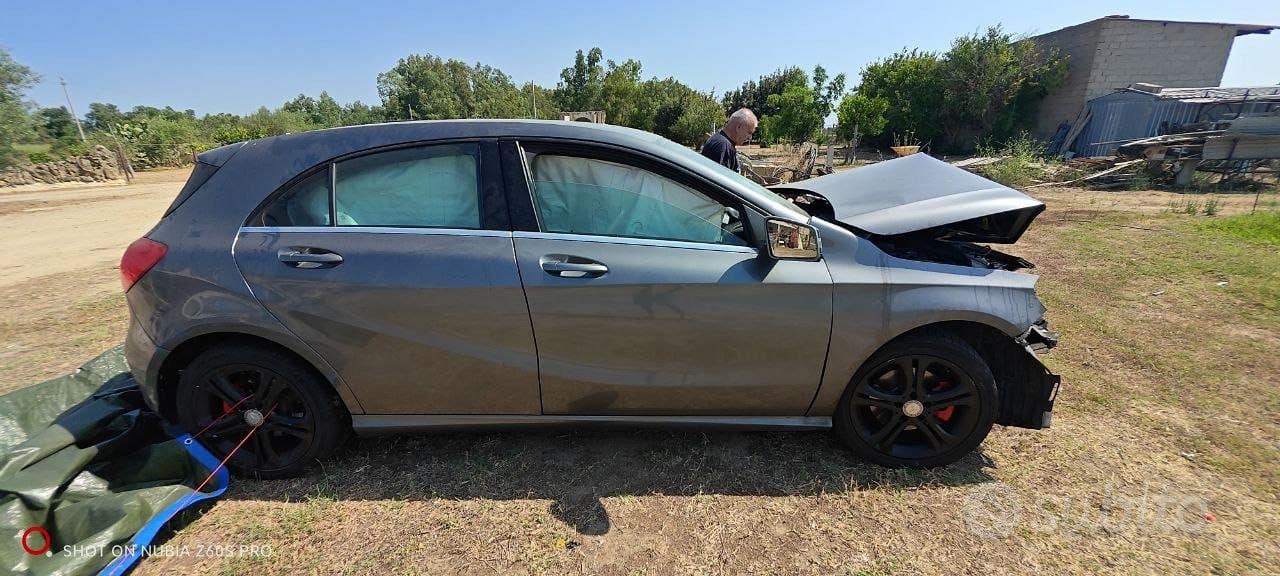 Mercedes-Benz B-Class 2015 photo 4