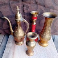 Portacandele, vasetti, e brocca in ottone vintage