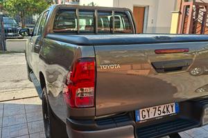 hilux toyota praticamente nuovo