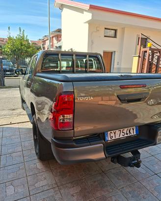 hilux toyota praticamente nuovo