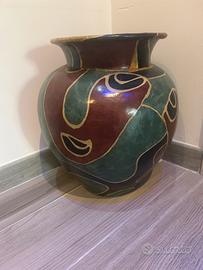 Vaso decorato a mano