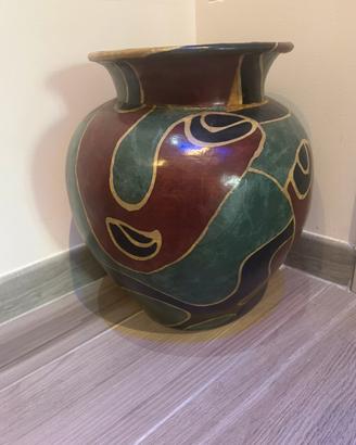 Vaso decorato a mano