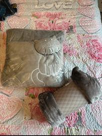 cuscino e coperta pile