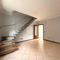 CASA DI CORTE A GUSSAGO