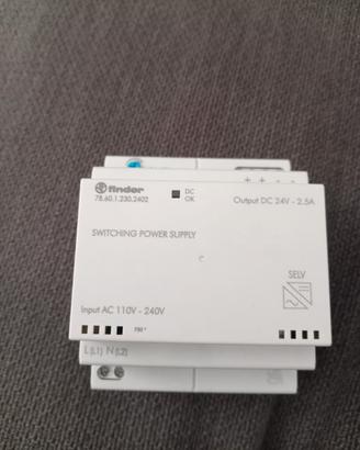 alimentatore switching finder 