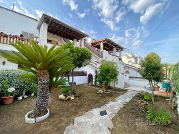 VILLA A SCHIERA A ARDEA