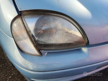 Proiettore destro FIAT SEICENTO del 2009