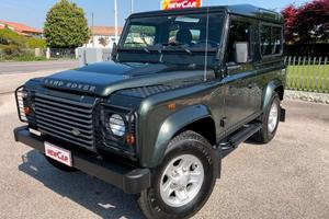 Land Rover Defender 90 2.4 TD4 Station Wagon S