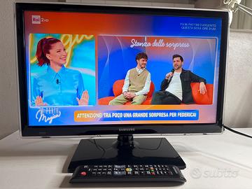 Samsung TV 22” monitor Full HD