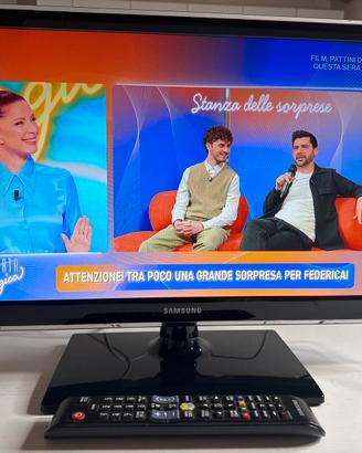 Samsung TV 22” monitor Full HD