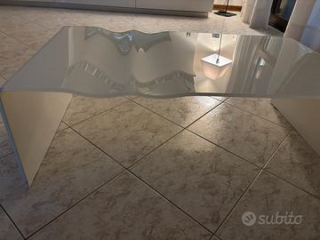 Tavolini in cristallo bianco