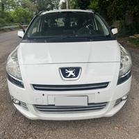 RICAMBI E MOTORE PEUGEOT 5008