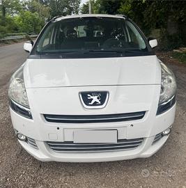 RICAMBI E MOTORE PEUGEOT 5008