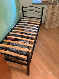 Letto singolo con materasso memory