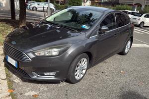 Ford focus titanuim  full optional