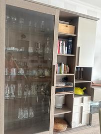 cucina e parete attrezzata