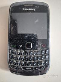 Cellulare BLACK BERRY usato e molto datato