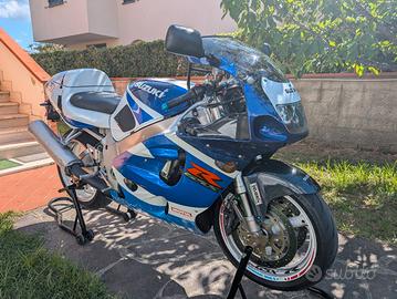 gsx-r 750 srad 1999