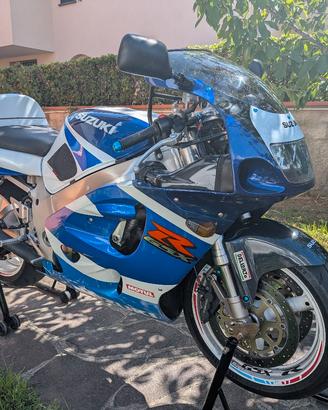 gsx-r 750 srad 1999
