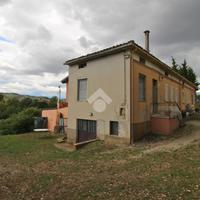 CASA SEMINDIPENDENTE A TERAMO