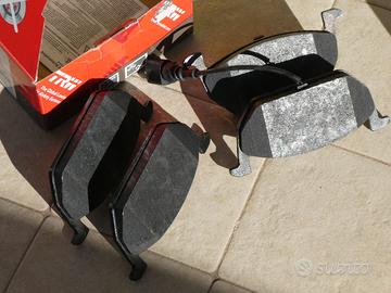 VW Golf VII Pattini Anteriori - TRW Cotec GDB2080