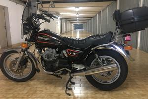 Guzzi V35C