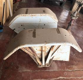 Coppia parafanghi Ford con telaio nuovi