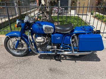 Moto Guzzi V7 700 - 1972