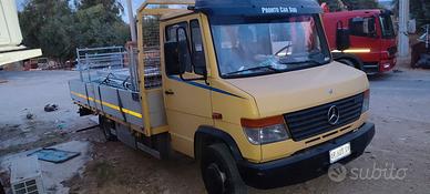 Mercedes 612D