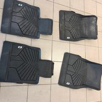 Tappetini in gomma BMW serie 8 + vasca baule