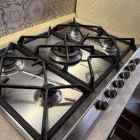 Piano cottura Smeg 5 fuochi – Acciaio Inox