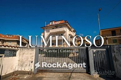 Appartamento di 100 m² con 4 locali a Catanzaro