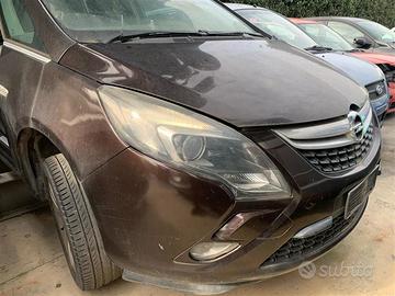 RICAMBI USATI AUTO OPEL Zafira B 2Â° Serie A20DT D