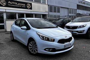 Kia Ceed cee'd 1.4 CRDi 5 porte OK NEOPATENTATI