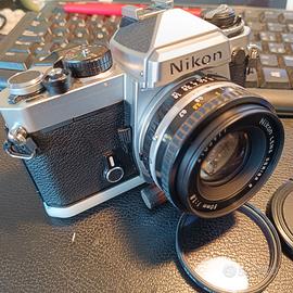 Nikon FE con nikkor E 50mm f1.8