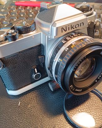 Nikon FE con nikkor E 50mm f1.8