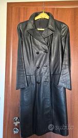 Soprabito da donna in pelle nera