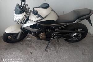 Moto Yamaha xj6 