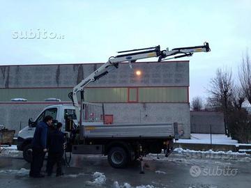 Daily 70q con gru DN LEVAT 8 Ton e antenna