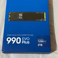 un SSD interno Samsung 990 EVO Plus da 2 TB.