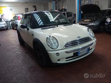 Mini 1.6 16V Cooper 115CV
