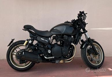 Suzuki GSX 750 Inazuma - ANNO 2000 - TOTAL BLACK