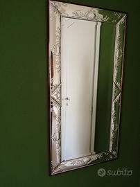 specchio con cornice argento 