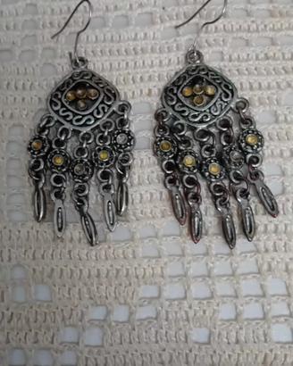 orecchini in metallo 