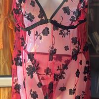 Lingerie. Camicia da notte, rossa/nera. Taglia XL