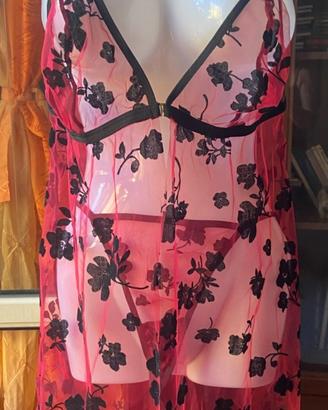 Lingerie. Camicia da notte, rossa/nera. Taglia XL