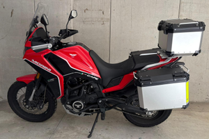 X-Cape 650 rossa Moto Morini 2024