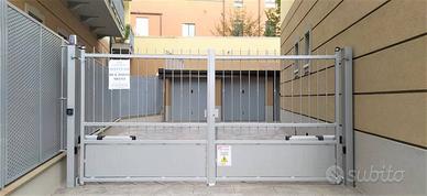 Box / Garage di 3 m² a Milano