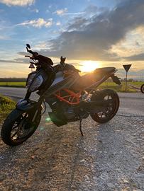 KTM 125 Duke - 2022