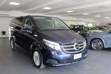 MERCEDES-BENZ V 220 2.0 d 4Matic G-Tronic Execut